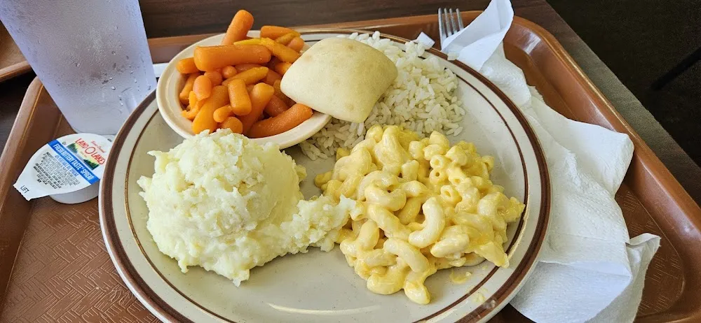Carrots Mashed Potatoes Macaroni and Cheese Rice Roll