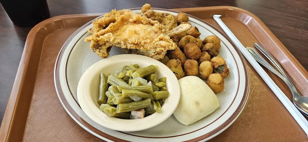 Southern Veggies and Bread Choice